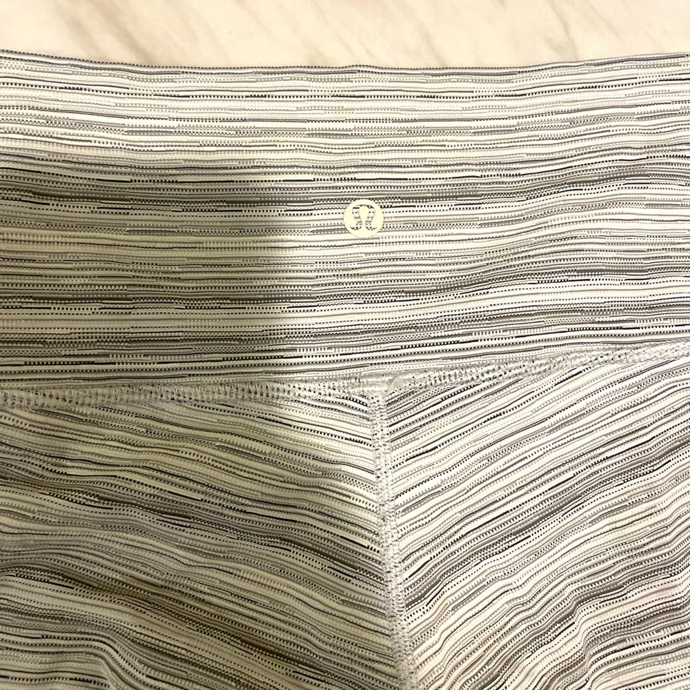 Lululemon cropped leggings size 2